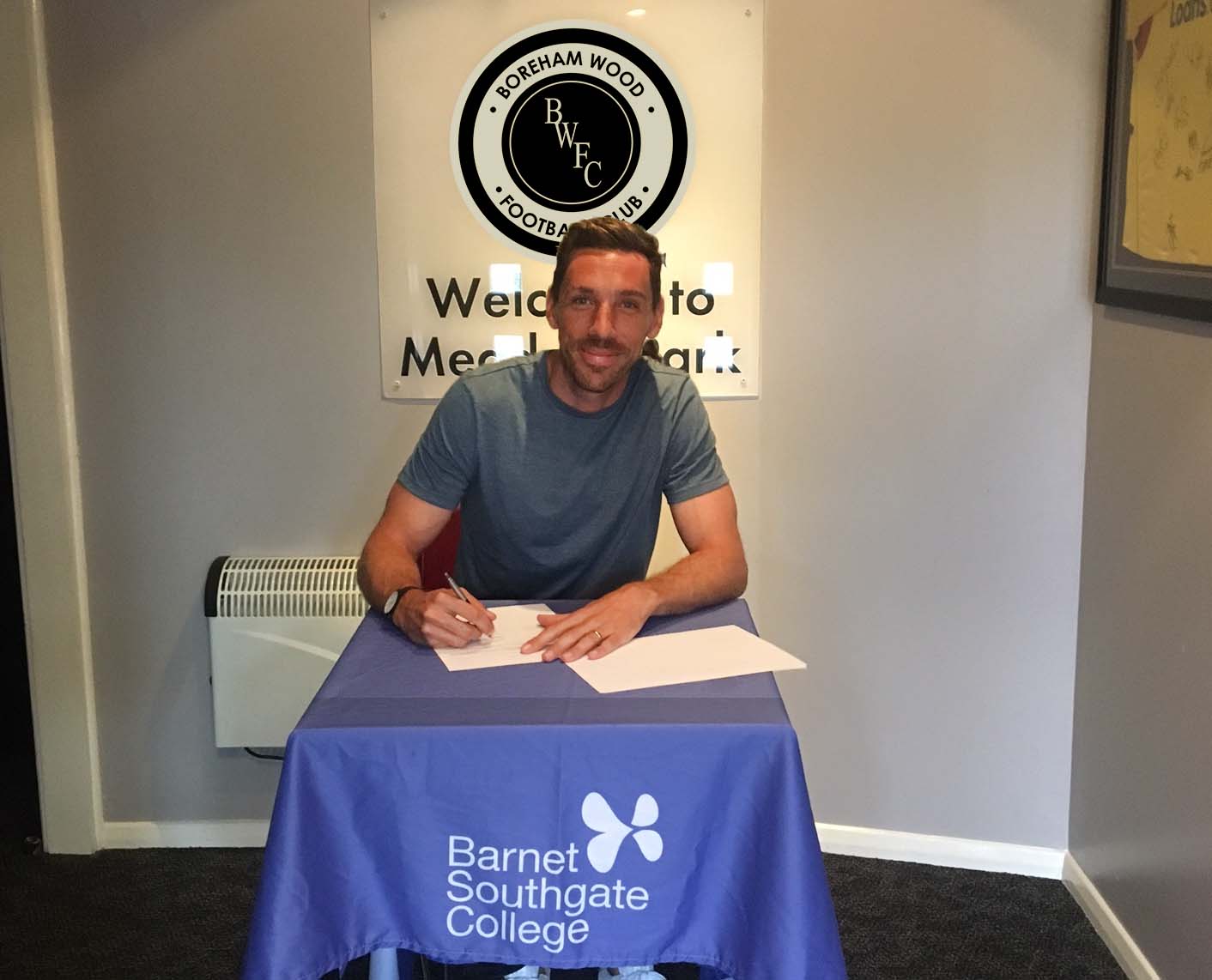 BOREHAM WOOD SIGN CHAMPION