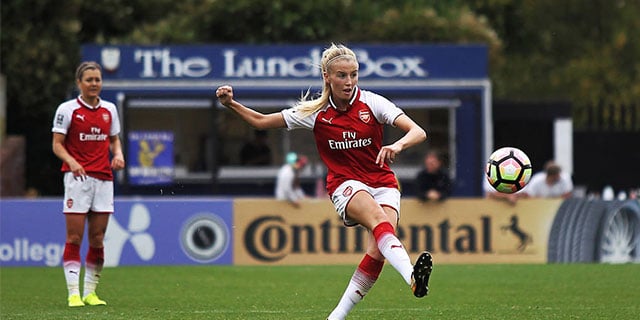 ARSENAL WOMEN IN ACTION AT MEADOW PARK